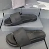 2024 Fashion Boy Pool Slides Sliders de pantoufles de créateurs Paris sandales pantoufles pour hommes femmes Hot unisexe piscine tongs de plage avec boîte taille 35-46