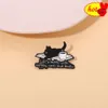 Chat sur un sac livre design Badges broche émail broches étiquette sac à dos chapeau bijoux cadeau tissu robe accessoires