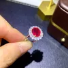 Pierścienie klastra 925 Pure Srebrny chiński styl Naturalny rubinowy elegancki kwiecisty kwiat regulowany pierścień szlachetny Wsparcie biżuterii