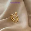 Joyería de diseño Carter Anillos clásicos para mujeres y hombres Sensación de lujo ligero de gama alta Anillo de uñas de diamante completo Diseño de Instagram femenino con caja original