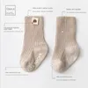 3 Çift/Lot Sonbahar Çocuk Giyim Pamuk Yumuşak Kemiksiz Gevşek Elastik Bebek Bebek Orta Tüp Kaymaz Zemin Çorapları 240109