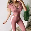 Kvinnors spårningsdräkter 2024 Casual Women Yoga Fitness Legging Tracksuit Kort ärm Kvinnlig huva Sport slitage T-shirt och byxor Smala uppsättningar