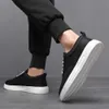 Taglie forti 39-47 Moda uomo nero Casual Sneakers Maglia traspirante Sport da uomo Leggero Scarpe da ginnastica basse per uomo