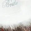 Boinas artesanais festa de casamento chapéu de cowgirl com carta de noiva nupcial ocidental pena borda fedoras à prova de sol para