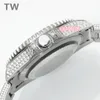 El reloj TW tiene un diámetro de 40 mm con un movimiento de dos tiempos 2824GMT espejo de cristal de zafiro correa de acero inoxidable 904L sistema de extensión de cadena ajustable de 5 mm