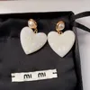 Designer Luxury Letter M White Pink Resin Heart Earrings Ins Tortoiseshell Earrings for Women Wholesale