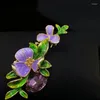 브로치 1835 고급 보라색 아이리스 테 텍스 브로치 여성의 절묘한 꽃 에나멜 핀 레트로 정장 네크 라인 옷 액세서리 보석 선물