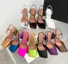 Amina Muaddi Begum Satin Square Pumps Pumps Buty 95 mm blokowe sandały na obcasie damskie skórzane skórzane buty wieczorne buty sandały z pudełkiem z pudełkiem