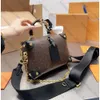 2024 Cross Body Shoulder Bags Petite Malle Designer Bags Tote Luxury Petite Malle Handväska Kvinna Handväska Kosmetisk fodral Box Clutch Fashion Women Messenger Purse