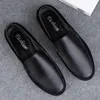 Äkta läder 442 män design casual mens loafers andningsbara mockasiner glider på manliga körning italienska båtskor 240109 s 149 s