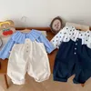 Set di abbigliamento Menoea Set maniche lunghe per ragazze 2024 Autunno Polo con volant per bambini Pantaloni con cinturino in due pezzi