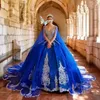 Robes de Quinceanera noires robe de débutante para 15 ans bleu royal avec cape dentelle appliques paillettes filles mexicaines XV robes de reconstitution historique YD 328 328