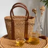 Totes Vine Weaving handgewebte PU-Sternenhimmel-Handtasche, nordischer leichter Luxus, ausgehender Urlaub, Reisen, Umhängetasche, Damentaschen, stilvolle Taschen