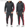 Tute da uomo Moda Uomo Casual Felpe con cappuccio Pantaloni sportivi 2 pezzi Cerniera Abbigliamento sportivo Primavera Autunno Tuta da uomo Felpe allentate Jogging Set Q230110