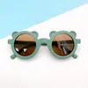 ヘアアクセサリーかわいいクマの耳のサングラスプラスチックフレームサングラスUV400保護屋外の海辺眼鏡漫画の丸い子供たち
