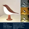 1 veilleuse pie, veilleuse mignonne en forme de petit oiseau avec commande tactile, lampe de table d'aromathérapie rechargeable moderne à intensité variable pour la décoration de chambre à coucher, de chambre d'enfant, de bureau.