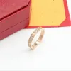 Love Band Ring Designer Homme Femmes Anneaux Couple Bijoux Bande Cluster Vis Anneaux Titane Acier avec Diamants Mode Classique Bijoux Cadeau