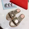 Designer Slipisti di alta qualità Summer Fashion Flat Flackle Sandals Nome Brand Hotel Comfort One Line Drag Beach Beach Flip-Flop