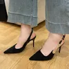 Sandaler Metal Buckle Pointy High Heels Side Empty Stiletto Sexig en-linje rem Dating Professional Banket High-heele