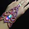 Armband Stonefans Rhinestone Drop Finger Armband Hand för kvinnor Gratis fraktparty Tillbehör Uttalande Bagel Dansa armband smycken