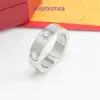 Designer sieraden Carter Ringen Titanium stalen ring met diamant ingelegd en niet-vervagende kleur passend zomer gesloten één woord nagel LIEFDE met originele doos