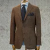 Mäns kostym Brown Blazer Prom Tuxedos HerringBone Wool Tweed Single Breasted Formal Bussiness Jacket för Weddingonly Coat 240110