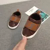 Småbarnsdesigner babyskor pojkar mjuka sula sneakers nyfödda baby promenadskor mjuka förskoleflickor anti slip sko 0-6-12 månader CSD2401106-6