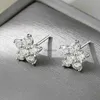 Stud Moissanite 5 Pétala Flor Brincos Ouro Branco Brinco para Mulheres 925 Prata Esterlina Moissanite Brinco de Diamante Presente Jewerly YQ240110