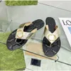 Mode dame sandales plage hommes femmes pantoufle pantoufles à fond épais plate-forme Alphabet en caoutchouc diapositives à talons hauts eur35-45