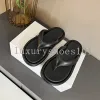 THE ROW Sandales Tongs Designer Diapositives Femmes Pantoufle Talons Plats Plate-Forme Curseur Tissu Sandale Pantoufles En Caoutchouc Mode Été Casual Chaussures Noir Blanc Sandales