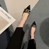 Buty dla kobiet formalne spiczaste palce damskie Letnie obuwie czarne normalne skórzane zwykłe nisko obcasowe eleganckie ofertę 240110