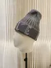 Nouveau unisexe mode laine tricotée femmes concepteur bonnet casquette hiver cachemire tissé chapeau chaud pour hommes cadeau d'anniversaire chapeaux ajustés chapeau de créateur