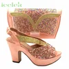 est Fashion Peach Color Italian Shoes and Bag Set Wholesale Comfortable Wedges Sandals for Wedding Party 240110