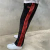 メンズパンツ2021 Bla Velvet Needles Pants Men Lemods High Quality Red Side Stripe Butterfly Embroidery Needles Tra Pants Ounsersyolq