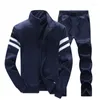 Tracksuits masculinos 2024 Primavera e outono agarrando casaco de veludo calças de duas peças lazer esportes terno para adolescentes masculinos