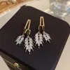 Boucles d'oreilles pendantes Freetry délicat Micro incrusté de feuilles de Zircon gland pour les femmes à la mode pendentif élégant bijoux de déclaration quotidienne