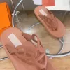 Дизайнерские сандалии Мужчины Женщины Модные шлепанцы На плоской подошве Кожаные туфли с подогревом