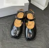 Maison Tabi Slippers Dress Shoes Beach Slide Slide Luxury Luxury Shoes Men Men Womens Mule Designer Sandal 2024