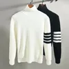 Maglioni da uomo Maglione a collo alto autunno e inverno Pullover tinta unita lavorato a maglia stretto caldo Top casual versatile articolo coordinato interno