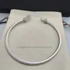 Kvalitet kärlek mode armband smyckesdesigner hög armband klassisk lyx mode tidlös kabel 3mm linje silver guld vardagsmatchtillbehör älskar gåva