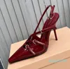 Chaussures de créateurs Slingbacks en cuir verni pour femmes avec boucles Escarpins de luxe Bouts pointus Talon aiguille Chaussures de soirée Bride à la cheville Bordeaux