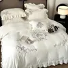 Chic Flowers Embroidery Ruffles French Princess Bedding Set Plush Warmth Velvet Fleece Duvet Cover Set Bed Sheet Pillowcases 240111