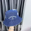 Lettera di design del cappello da cappello a sede in denim lavata per uomini tappeti per uomini viso da uomo