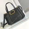 Borsa firmata 10A Borsa tote in tessuto Borsa a tracolla da donna alla moda Lettera a mano Fibbia hardware oro Pelle staccabile MARRONE NERO Tracolla intrecciata Borsa 2 dimensioni