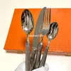 고급 칼레리 24 피스 스테인레스 스틸 플랫웨어 세트 lnife spoon fork 웨딩 레스토랑 식당 세트 2748