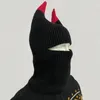 Monstro Orelhas Máscara de Esqui Balaclava Beanie Devil Horn Y2K Knit Cap Homens Mulheres Elastic Crânio Chapéu Inverno Lenços Quentes Ao Ar Livre Halloween 240110