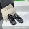 Bana sneaker designer skor 2024 kvinnor herr mode sneakers hög ny äkta läder par stil silver snörning upp sport botteega casual girl 3er1