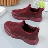 Hombres Mujeres Zapatos para correr Slip-On Comfort Resistente al desgaste Negro Gris Rojo Hombres Mujeres Entrenadores Zapatillas deportivas Tamaño 36-45