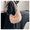 Casual Big Underarm Shoulder Bags Designer Handbag Women Hobo Bag Korean Fashion Trend Armpit Nylon quiltad 240111