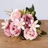 Dekorativa blommor Vackra blommabunt Xiangfei Mountain Silk Rose Artificial Wedding Family Table Decoration och